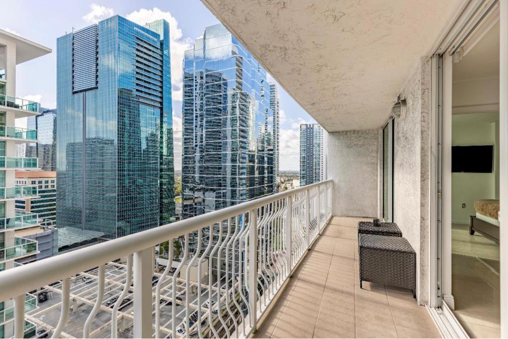 Two Bedroom Oceanview Apartment In Brickell Майами Экстерьер фото