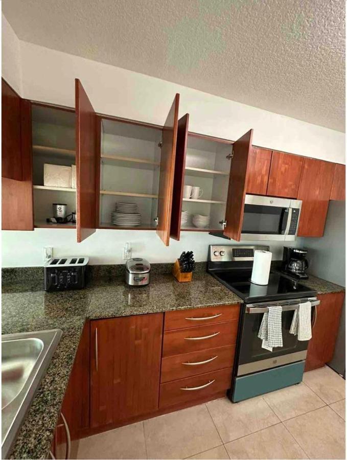 Two Bedroom Oceanview Apartment In Brickell Майами Экстерьер фото