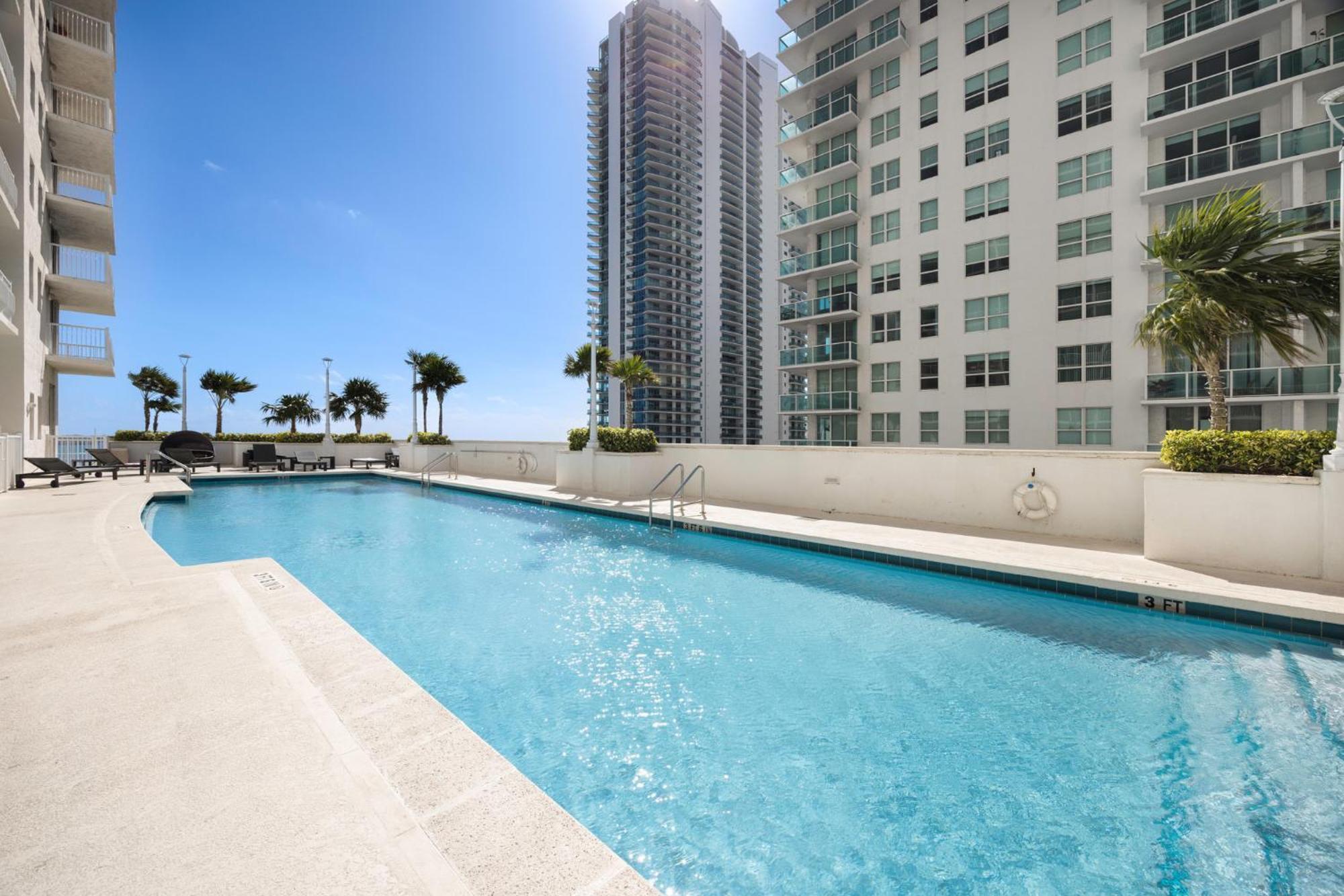Two Bedroom Oceanview Apartment In Brickell Майами Экстерьер фото
