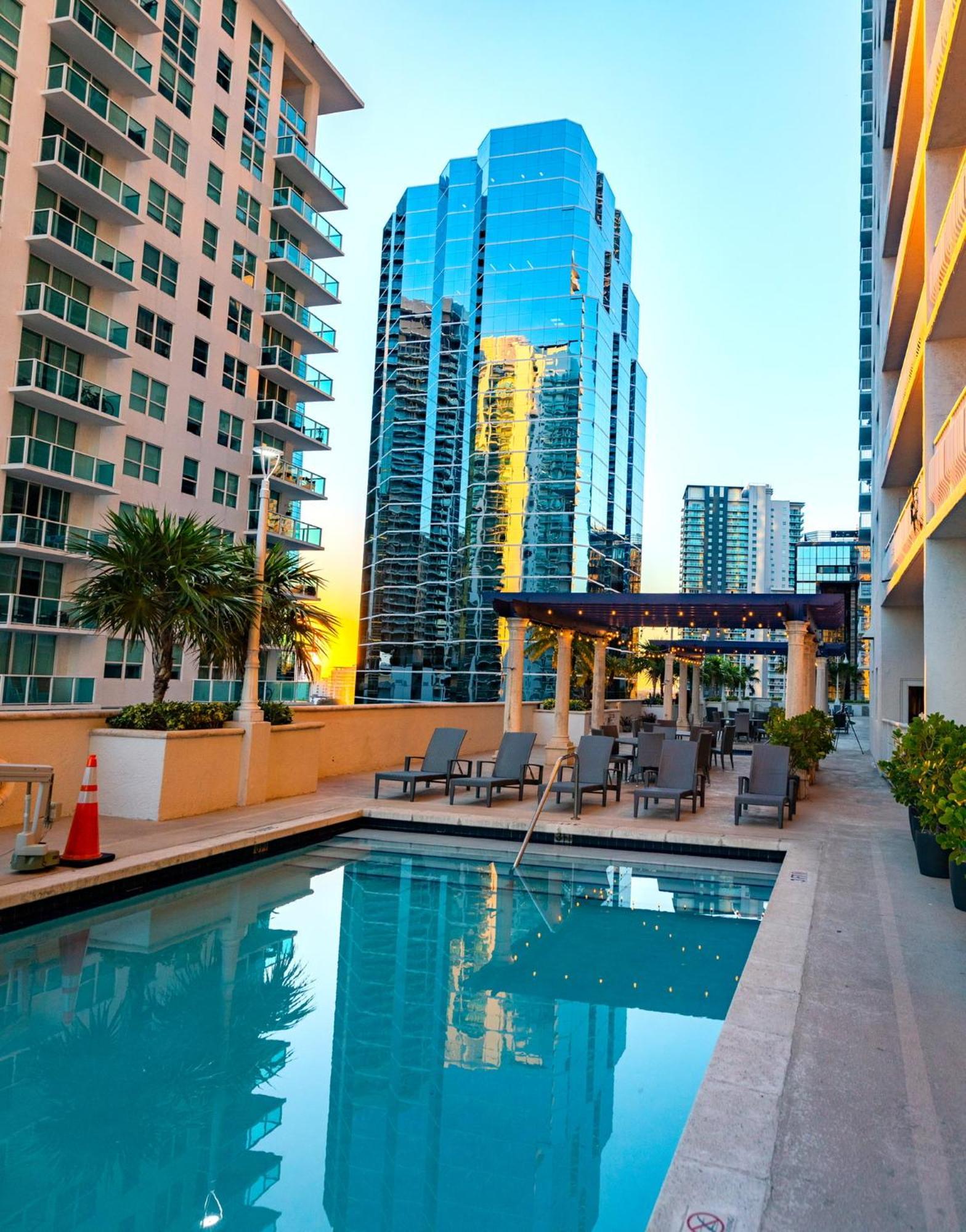 Two Bedroom Oceanview Apartment In Brickell Майами Экстерьер фото