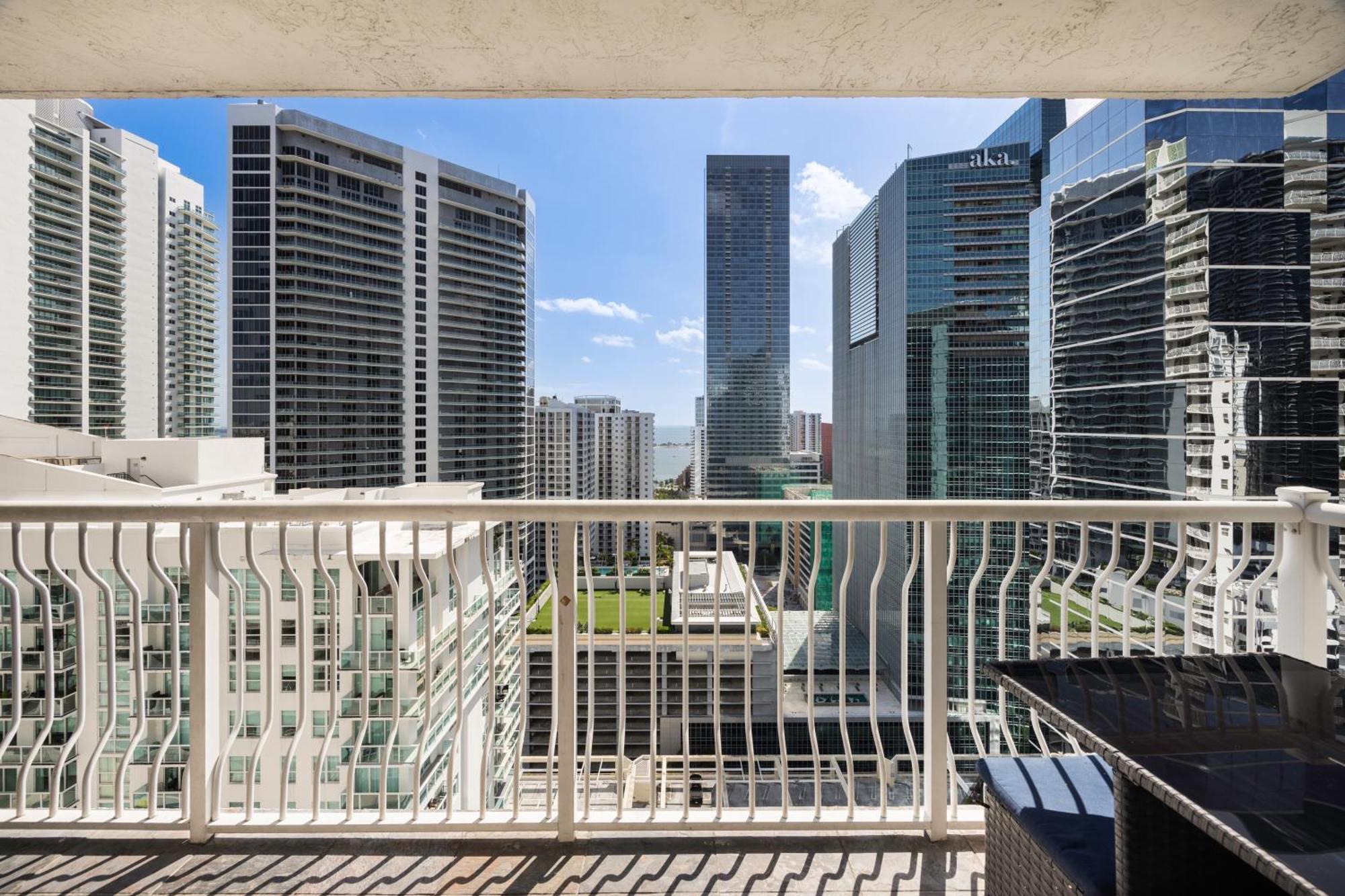 Two Bedroom Oceanview Apartment In Brickell Майами Экстерьер фото